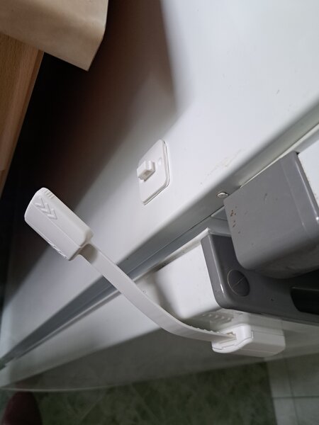 Lada frigorifica 1 buc., combina frigorifica 1 buc.,