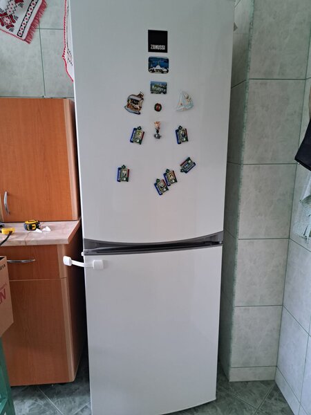 Lada frigorifica 1 buc., combina frigorifica 1 buc.,